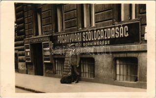 Budapest XIII. Pogányvári Szőlőgazdaság termelői borkimérése, cégtulajdonos Fischer Jenő. Visegrádi utca 4. photo (EK)