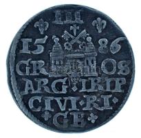 Lengyel-Litván Nemzetközösség 1586. 3gr Ag "Báthory István" Riga (2,41g) T:XF patina
Poli...