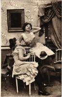 Parisiennes fin de siecle. Edition E.S. Paris / Erotikus hölgyek / Erotic ladies