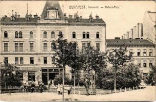 1911 Budapest VII. István tér (ma Klauzál tér) és a Vásárcsarnok, Reisz Dávid, Stark József üzletei. No. 127. (EK)