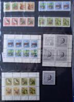 Jugoszlávia tartalmas tétel banános kartonban közte szép postatiszta gyűjteményrész, a korai kiadáso...