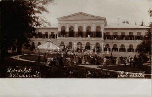 Szliácsfürdő, Kúpele Sliac; Pest szálloda, vendégek / hotel, guests. photo