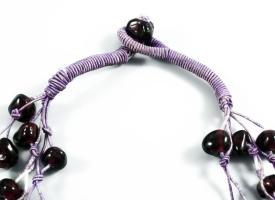 Többsoros lila designer nyaklánc