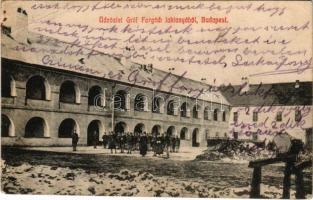 1909 Budapest II. Gróf Forgách laktanya télen (később Három nyúl kaszárnya). Fő utca 62-68. (Rb)