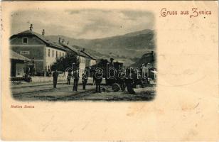 1898 Zenica, Kolodvor / Bahnhof / railway station with locomotive + "BUDAPEST - BROOD 32. SZ." vasúti mozgóposta bélyegző (EB)