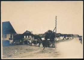cca 1920 Zsögöd (Csíkzsögöd, Jigodin), Gótikafürdő, Pataky Gábor üzlete, fotó, a hátoldalon feliratozva, 12x17 cm