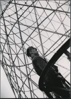 cca 1929 Rodcsenko, Alexandr Mihajlovics (1891-1956) szovjet - orosz avantgard fotóművész felvétele (Őrségben), Kotnyek Antal (1921-1990) budapesti fotóriporter gyűjteményéből 1 db modern nagyítás, jelzés nélkül, 21x15 cm