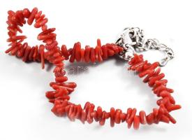 Korall nyaklánc és karkötő, h: 42 cm