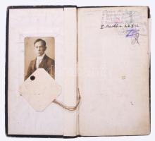 1921-1926 A Budapesti Magyar Tudomány-Egyetem orvostanhallgatói leckekönyve, benne számos aláírással...