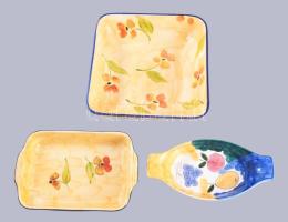 Spanyol 3 darab virágmintás / gyümölcsmintás kínáló, kis kopással, 28x28 cm alatt