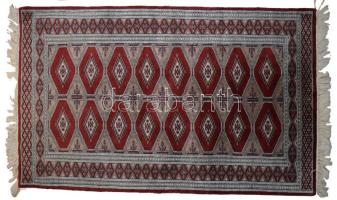 Pakisztáni kézzel készült szőnyeg, jó állapotban, cca 145x90 cm