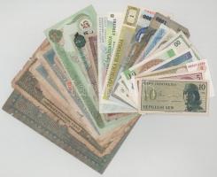 Vegyes, 20db-os magyar és külföldi bankjegytétel, benne: Törökország, Omán, Románia, Indonézia, Uganda, Kirgizisztán, Bosznia-Hercegovina, Szlovénia, Irak T:AU-VG Mixed, 20pcs Hungarian and foreign banknote lot, within: Turkey, Oman, Romania, Indonesia, Uganda, Kyrgyzstan, Bosnia and Hercegovina, Slovenia, Iraq C:AU-VG