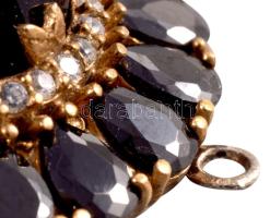 Réz és ezüst (Ag) függő fekete kő berakásokkal, jelzett, d: 3 cm