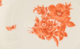 Herendi óherendi virágmintás tányér. Jelzett, kézzel festett, repedésvonallal, d: 25 cm