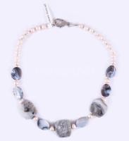 Kagyló és gyöngy nyaklánc, h: 50 cm