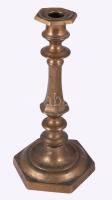 Bronz gyertyatartó, m: 28 cm