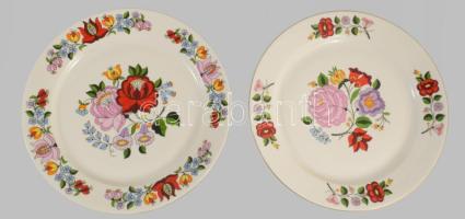 Kalocsai porcelán 2 darab dísztányér, jelzett, hibátlan, d: 24 cm