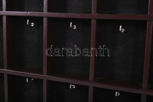 15 rekeszes zsebóratartó, 29x37 cm