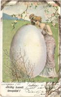 1905 Boldog Húsvéti Ünnepeket! / Easter greeting art postcard, lady with egg s: Ludwig Raum (EK)