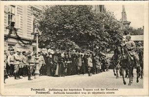 Przemysl, Defilarda bawarskich trup po odzyskaniu miasta / Defilierung der bayerischen Truppen nach ...