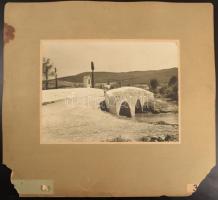 1939 Tarjánné Dvihally Anna (1907-1982): "Hegyesdi híd", fotó kartonon, "B. S. E. Fot...