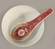 Jelzett kínai leveses csésze kanállal, hibátlan, d: 11,5 cm