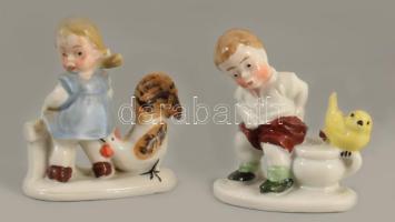 2 darab gyermekjáték porcelán figura, m: 5,5 cm