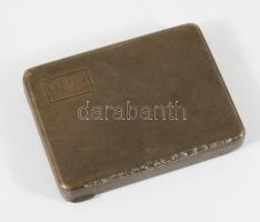 Ezüst (Ag) tárca. 1937-1966 közötti fémjel, 800 ezrelékes ezüst, mesterjegy, ajándékozási véset, 8x6 cm, nettó 66g