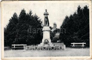 1938 Gödöllő, Erzsébet királyné (Sisi) szobor. Krummer G. felvétele. Storcz B. Mátyás kiadása (EB)