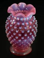 cca 1950 Frenton Cranberry opalescent bütykös díszítésű üveg váza, jelzés nélkül, hibátlan, m: 9,5 cm