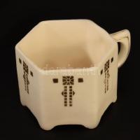 cca 1900, 6 darab szecessziós mokkás pohár felületi sérüléssel m: 5 cm