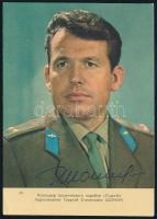 Georgij Sonyin (1935-1997) szovjet űrhajós aláírása őt ábrázoló lapon / Signature of Georgiy Shonin ...