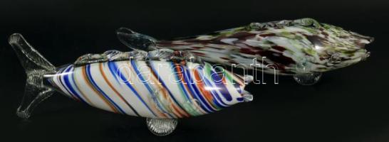 2 darab anyagában multicolor színezésű üveghal, kézzel készült, egyik farkán kis lepattanással, h: 2...