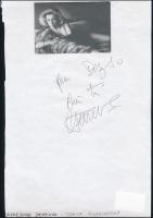 Catherine Deneuve (1943-) francia színésznő autográf aláírása és dedikációja papírlapon, őt magát ábrázoló fotó alapú képe rárgasztva