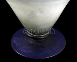 Savamratott, anyagában részben színezett talpas kínáló. Hibátlan (légbuborékkal), d: 21,5 cm, m: 18 ...