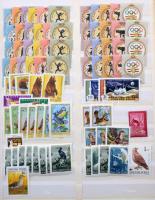 Hatalmas magyar tétel, főleg modern anyag a 90-es évekig egy kevés régivel 11 db A/4 és nagy + 2 db ...