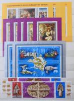 Hatalmas magyar tétel, főleg modern anyag a 90-es évekig egy kevés régivel 11 db A/4 és nagy + 2 db ...