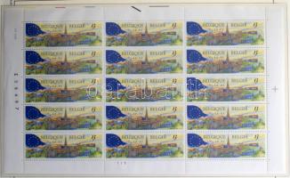 Európa motívum előnyomott albumrész, benne kevés bélyeg, kisív és blokk, Schaubek rugós borítóban