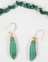 Malachit nyaklánc és fülbevaló pár