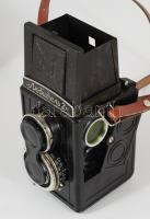 cca 1955-1970 LOMO Ljubityel 2 szovjet gyártmányú, ikerlencsés reflex fényképezőgép, 6x6 cm filmform...
