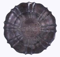 Ezüst (Ag) talpas kínáló. Bécs vagy Pest, 1872-1922/37 közötti fémjel, 800 ezrelékes ezüst, d: 21 cm...