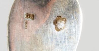 6 db ezüst mokkás kanál. Jelzett: Pest, 1872-1937 közötti fémjel, 800 ezrelékes ezüst, mesterjegyes,...