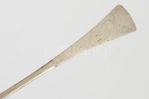 Egy személyes keresztelő evőeszköz készlet, dianás, jelzett, mesterjegyes nettó 80 g + ezüst nyelű k...