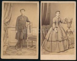 cca 1865 Győry Vilmos (1838-1885) evangélikus lelkész, író és felesége Székács Etelka portréja, 2 db keményhátú fotó, 10,5×6,5 cm