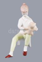 Aquincumi lány macival, jelzett, m: 13,5 cm