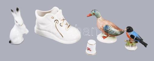 5 darabos magyar porcelán és kerámia összeállítás, közte Hollóházi, Aquincum.