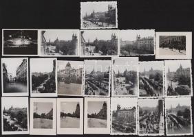 cca 1940 Arad, katonai felvonulás, 20 db fotó, közte egyformák, 4×6 cm