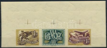 1957 Bélyegnap vágott ívsarki csík (5.000)