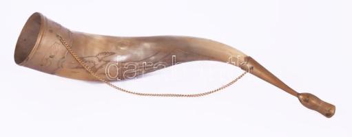 Szaru díszkürt, fém szerelékkel, felirattal, h: 35 cm