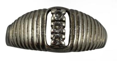 Ezüst (Ag) gyűrű, kő berakással, jelzett, m: 54, bruttó 3g